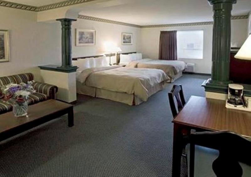คอมฟอร์ต สวีท โฮเต็ล ดาวน์ทาวน์ วินด์เซอร์ Hotel ภายนอก รูปภาพ